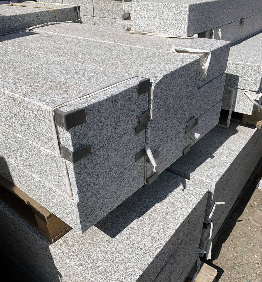 Granit-Blockstufen, grau